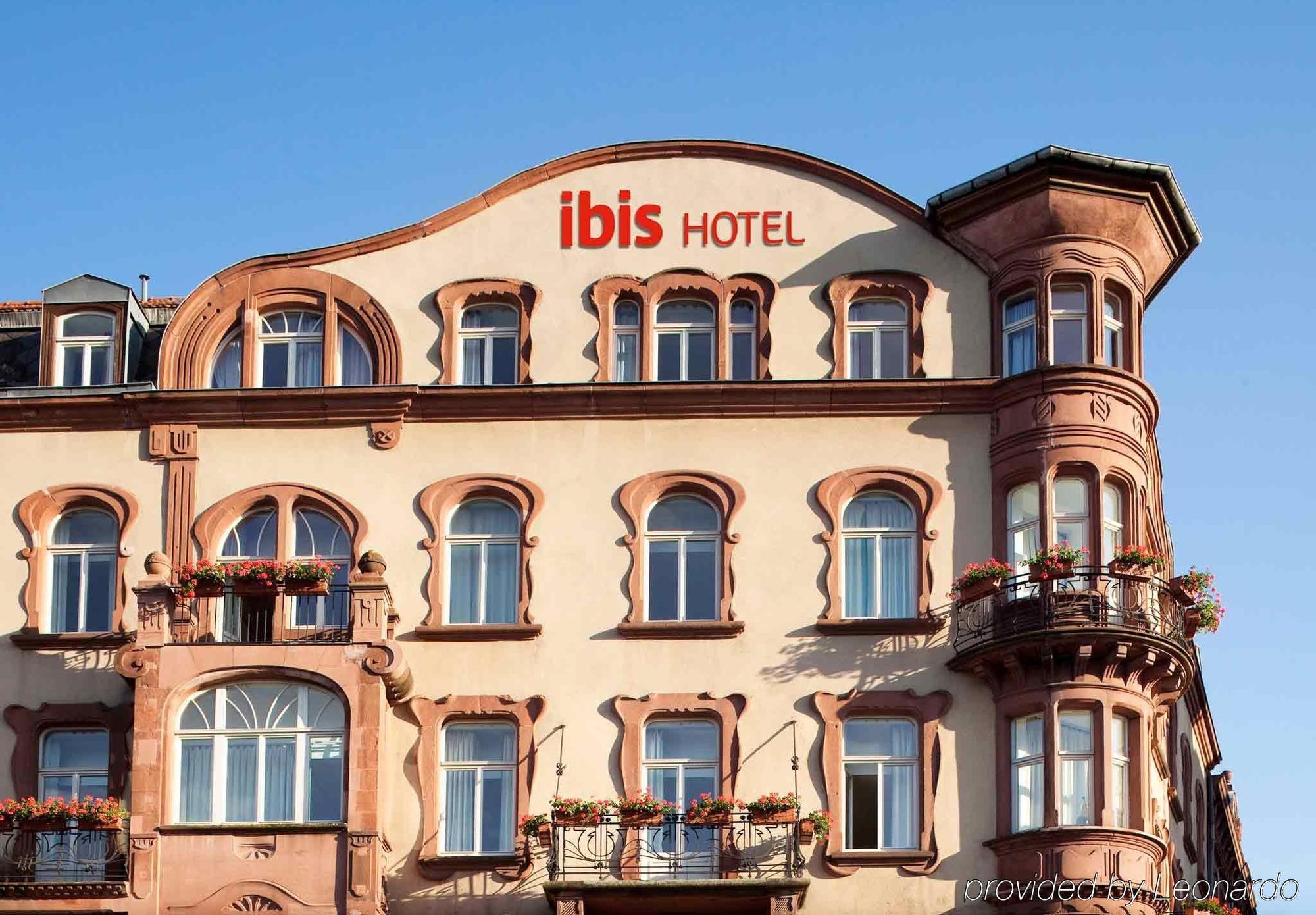 Отель Ibis Metz Centre Gare Экстерьер фото